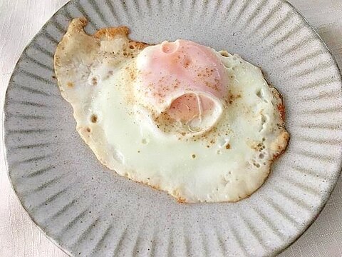 ウインナーの脂で目玉焼き